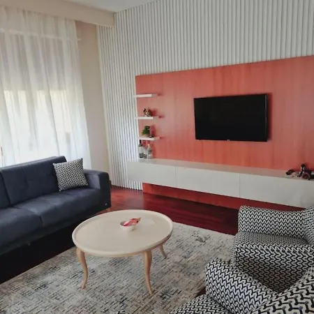 شقة A Cozy Flat Near It All! اسطنبول