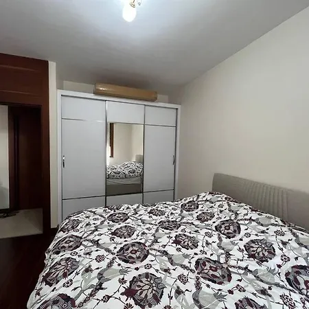 A Cozy Flat Near It All! شقة