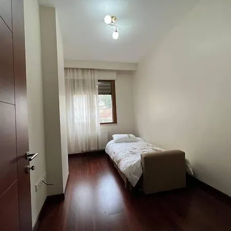 شقة A Cozy Flat Near It All! اسطنبول